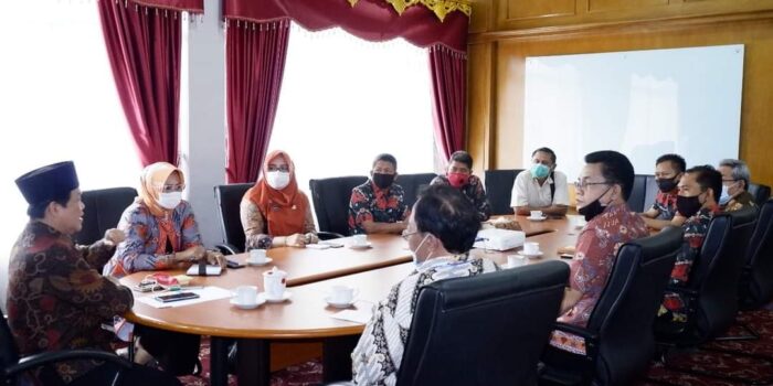 rapat
