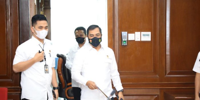 Humas