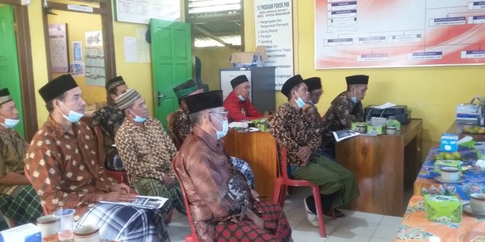 rapat adat